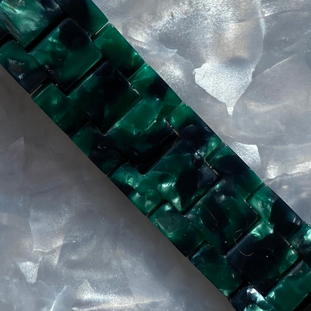 Acrylic Apple Watch Band in Emerald Green Close Up